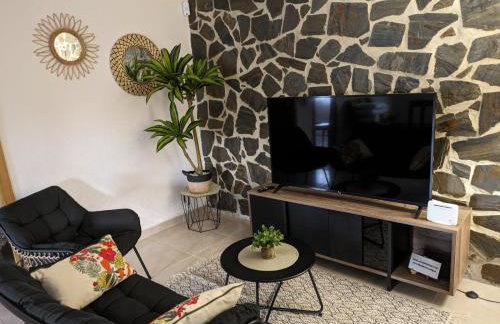 Chalet con piscina, barbacoa y jacuzzi en Valencia - Photo 58