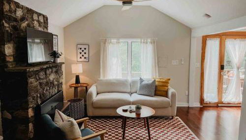 Creek Side Cabin with Wood Fired Hot Tub and Fire Pit - Foto 2