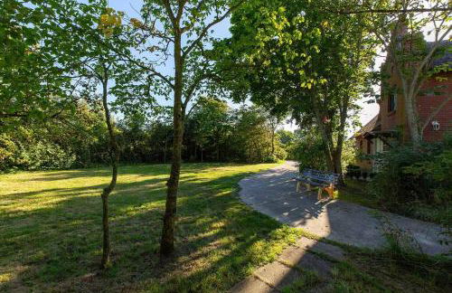 Deichschlösschen auf Pellworm - Foto 12