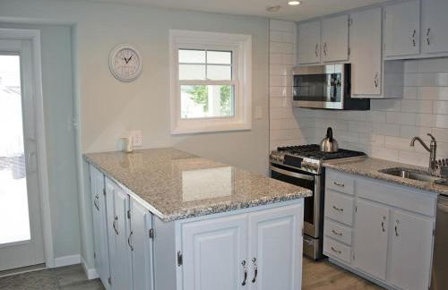 Pet Friendly, Single Family, Private Heated Pool, Hot Tub, Beach Badges And Beach Equipment, Private Fenced In Yard, Deck And Covered Patio, Granite, - Foto 10