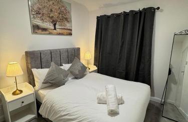 CityBuzz 4 Bedroom House in Nottingham Sleep 7 - Foto 24