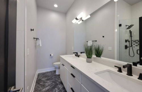 Sapphire Loft 4 Bedroom 4.5 Bath Rooftop Patio - Foto 30