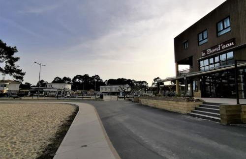 Les pins dans l'eau - Foto 21