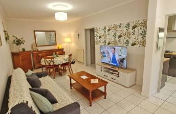 T2 55m² tout confort avec jardin. Cuisine et équipements neufs. Wifi TV parking - Photo 6