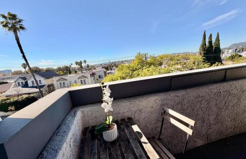 Hollywood Studio with Pool, Parking, Gym & Sign View - Foto 10