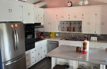 Train Depot - 3 BR Home with Pool, Sand Volleyball & Pool Table - Foto 8