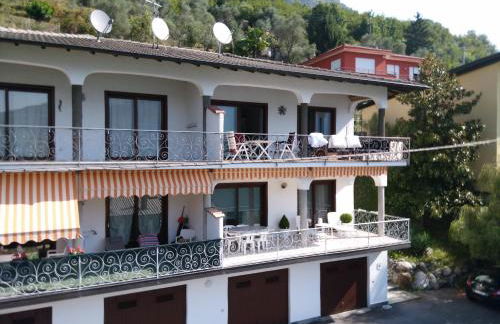 Beautifull view at lake - Photo 3