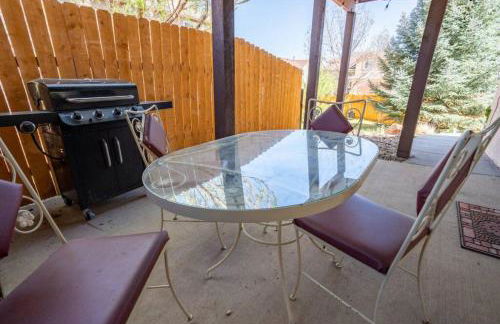 Bear Creek Lodge - Spa - Fire Table - 3min to Trails - Foto 37