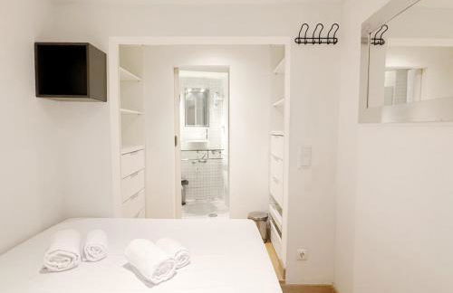 Basilio Studio next to Ladra Flea Market - Foto 11