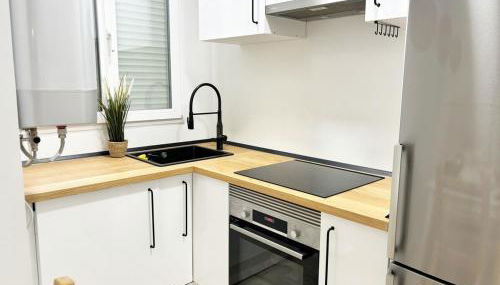 Rastro, Plaza Mayor and Madrid Río - Photo 4