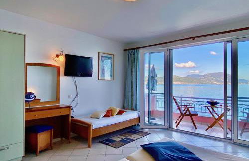 SeaFront Villa Ourania - Foto 3