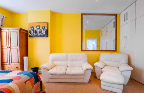 Huge 4 BR, 30s to Tube, 3 Bath & Gym Gear - Foto 26