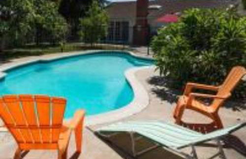 MagicwayVillas TeaCup Pool House - Walking Distance to Disneyland - Foto 1