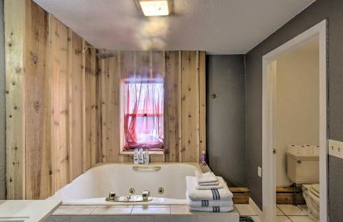 Spacious Sheboygan Home with Grill and Fire Pit! - Foto 19