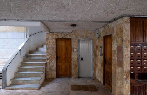 Stylish 2BR with Balcony, Northern Suburbs - Foto 27