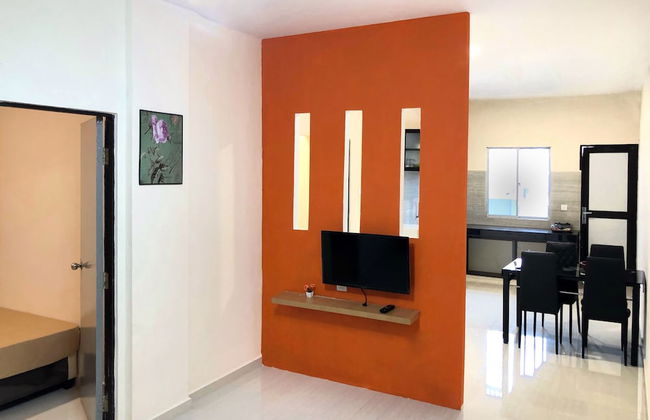 Sharon Square - Photo 6