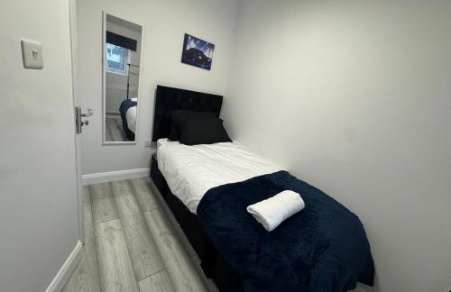 2 Bedroom Home with Free Parking & Fast Wi-Fi - Foto 14