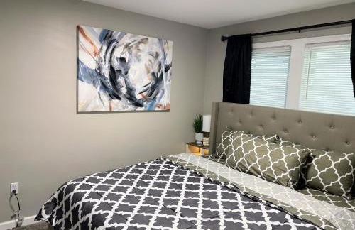 Your Cozy Home Away From Home king bed, parking - Foto 8