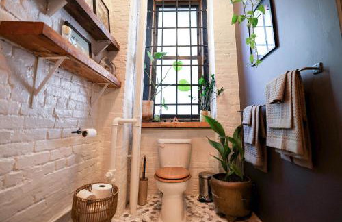 Artistic Vintage Loft in Williamsburg - Photo 31