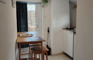 Un nid sur les toits avec terrasse - Photo 30