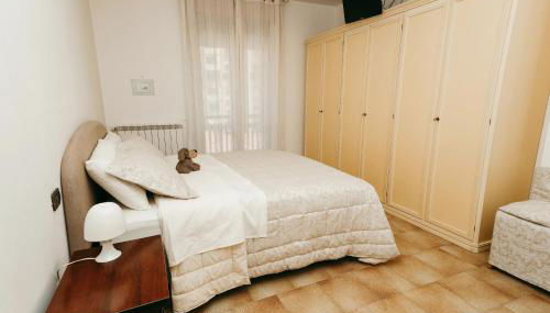 La Severa - Foto 4, wardrobe