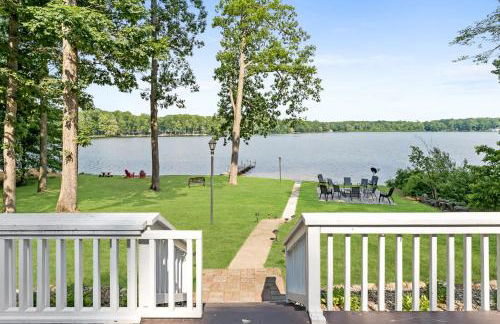 Picture Perfect Dual Home on the Lake - Foto 65