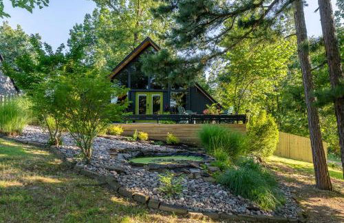 Modern A Frame Cottage - Photo 28