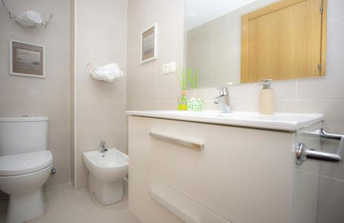 SingularStays Valencia Center - Photo 79