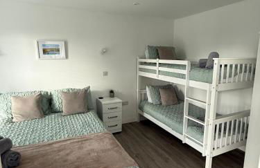 Lowern, Luxury Lodge with Hot Tub and Games Room - Photo 10