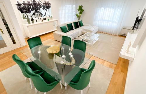 Prestige Lisbon Entire 3 Bedroom Luxury Apartment - Foto 1