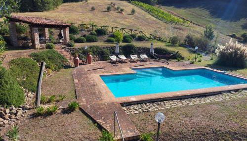 Luxury Villa with Pool, Stunning Location - Foto 2