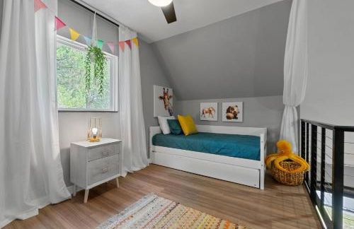 Secret Pool Cabana- Mins to Downtown and Beach - Foto 39