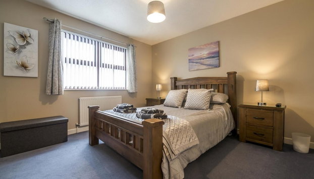 Harry s - 2 Bedroom Holiday Home - Tenby - Foto 2, Zimmer