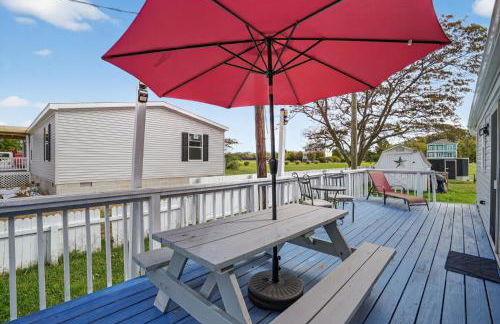 Welcome to Hokie Haven by the Bay - where Chesapeake sunsets meet Hokie spirit. - Foto 26