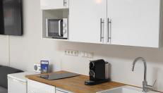 Eleonoras Ferienwohnung in Würzburg Stadt mit Terrasse und eigenen Parkplätzen vor der Tür, für große Gruppen bis zu 13 Personen geeignet - Foto 5