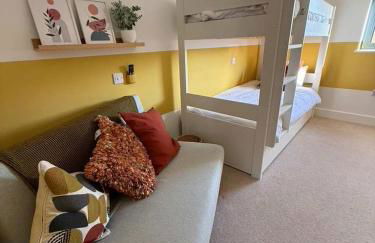 Still Waters - Luxury Lakeside Retreat with Hot Tub - Photo 65