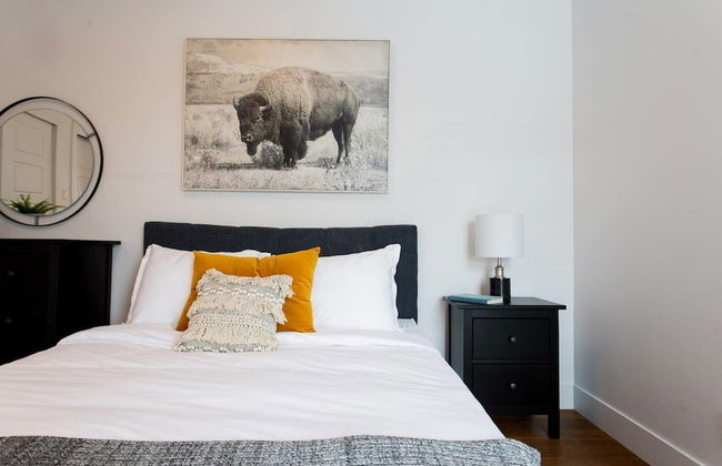 Spacious 2 Bedroom Condo in Little Italy - Foto 3