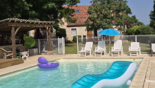 Gîte de 9 personnes avec piscine - Photo 1