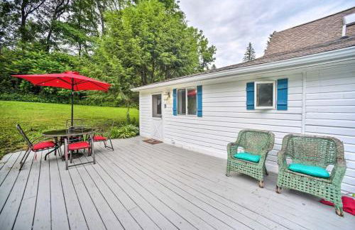Cozy Milford Cottage on Half Acre w Deck & Grill - Foto 14
