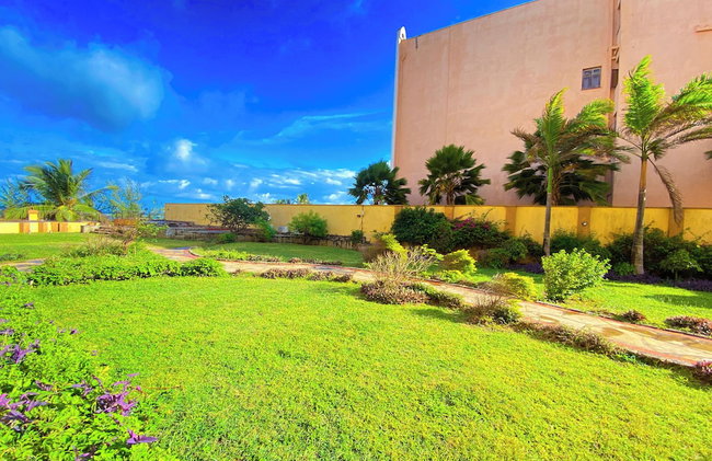 Epic Beachfront suites - Photo 1