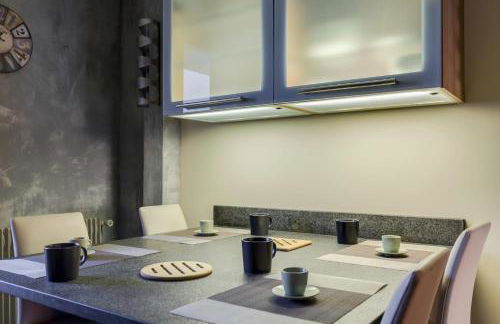 Top floor apartment - 2 chambres, Free Wifi & Parking & Sunset by ImmoConciergerie - Photo 6