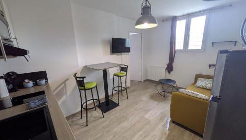 ROSE - Appartement entier tout confort et moderne Hyper centre d'ERNÉE - Foto 4