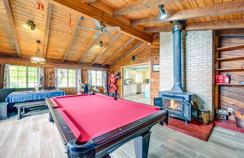 9 Mi to Spanaway Park Home with Indoor Hot Tub - Foto 2