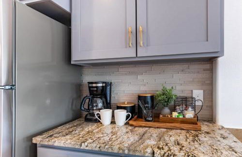 Family-Ready 4BR with Yard & Kids Playground - Foto 15