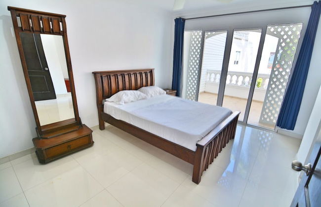 4S-9 CASA DE 4 ALCOBAS FRENTE A LA PLAYA - Photo 3