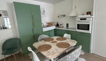 Petite maison dans village animé - Foto 2