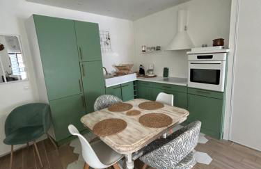 Petite maison dans village animé - Foto 2