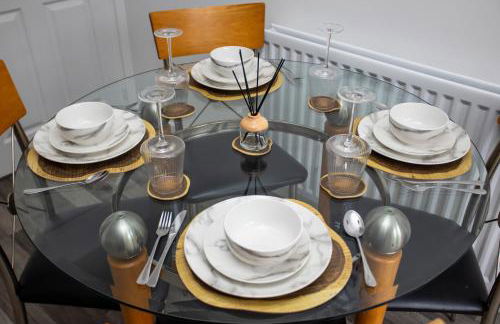 Willow by Alt-Stay - 3 Bed Home - Parking, WiFi & EV Plug - Contractors & Relocations - Weekly & Monthly Rates - Foto 16