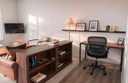 East Side Luxury 1BR Apt - Near Brady St with Balcony and Lounge - Foto 5