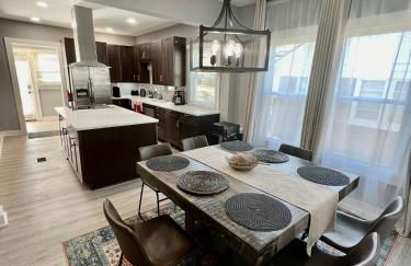 Calm 4BR-3BA 10 min DT Airport by LSP Homes - Foto 13